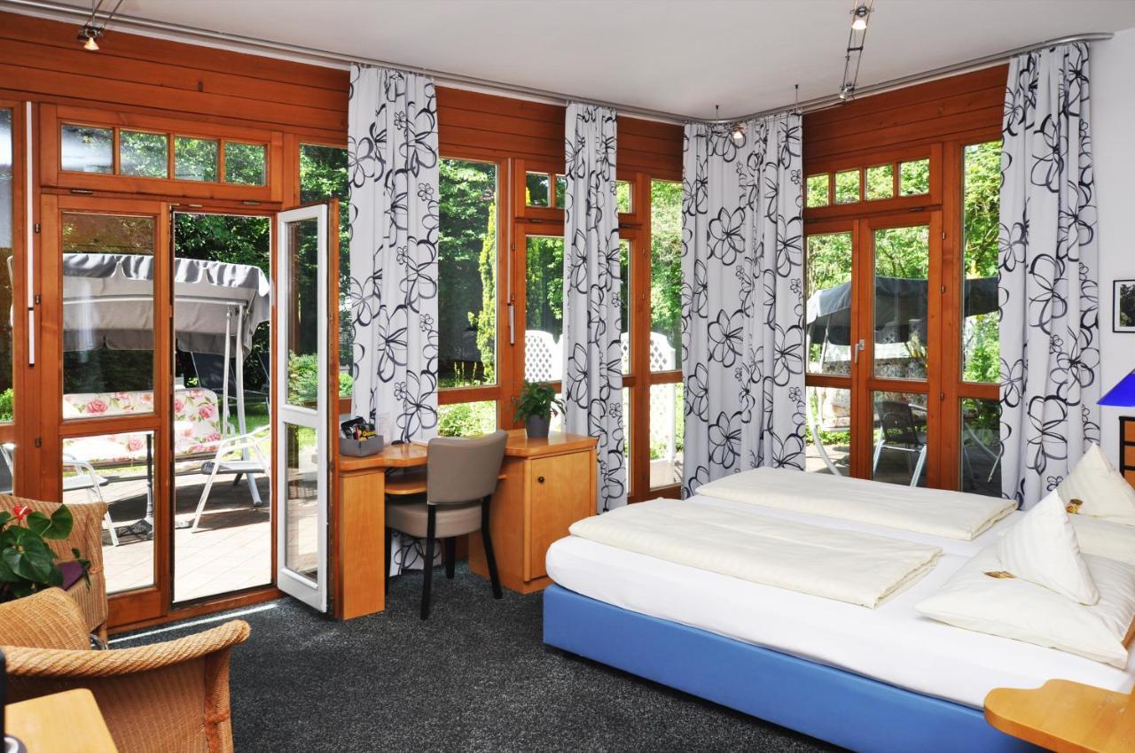 Villa Waldperlach By Blattl München Buitenkant foto