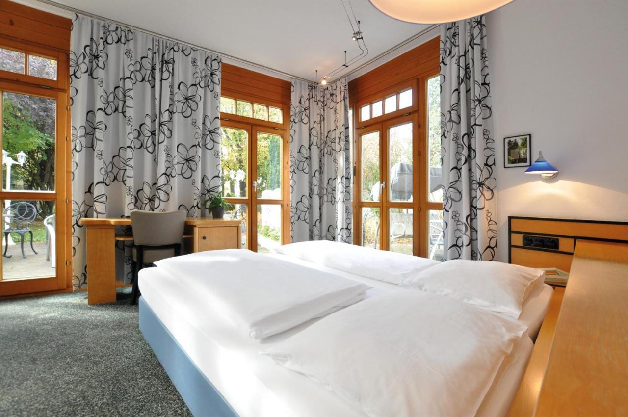 Villa Waldperlach By Blattl München Buitenkant foto